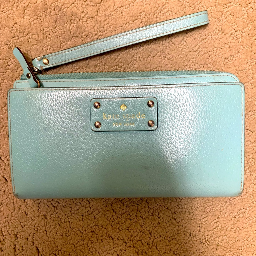 Kate spade mint wristlet